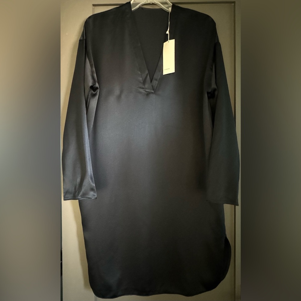 $425 NWT Vince 100% Silk Long Sleeves Midi Dress Sz XS Blue V Neck